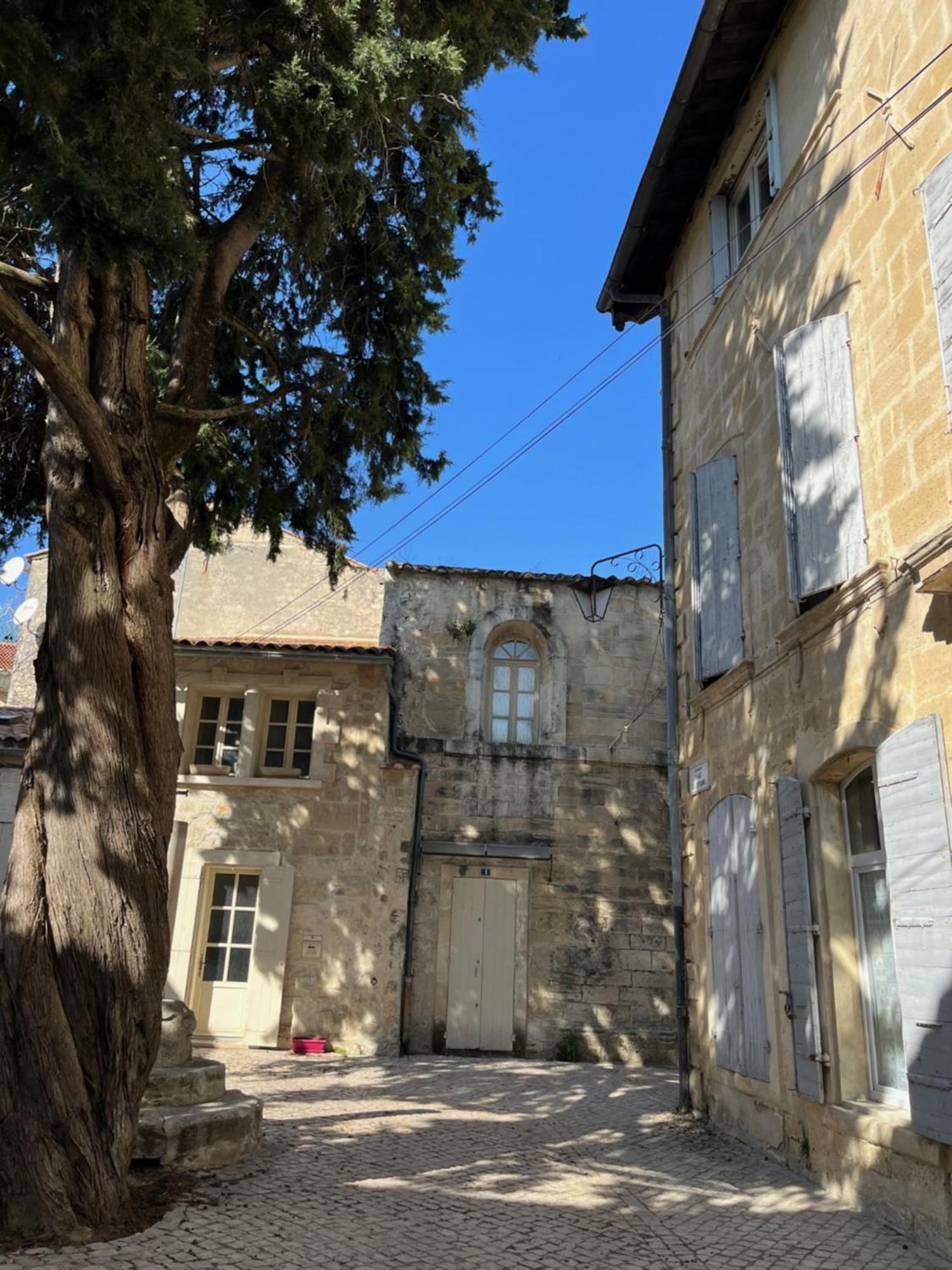 La Maison De Fabienne Tarascon Exterior photo